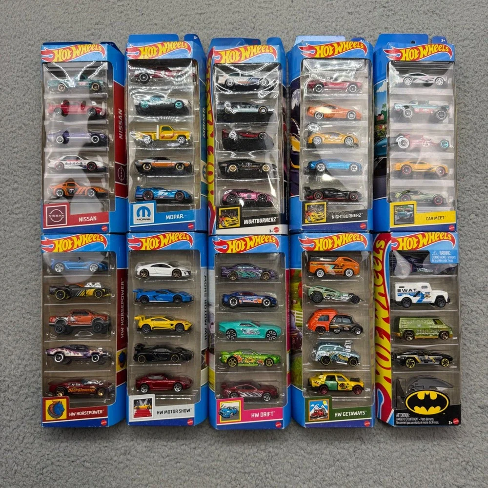 Hot Wheels Cars HGY16 Multi-Pack 10-Set Lot Nissan Mopar Batman 50 Cars Total